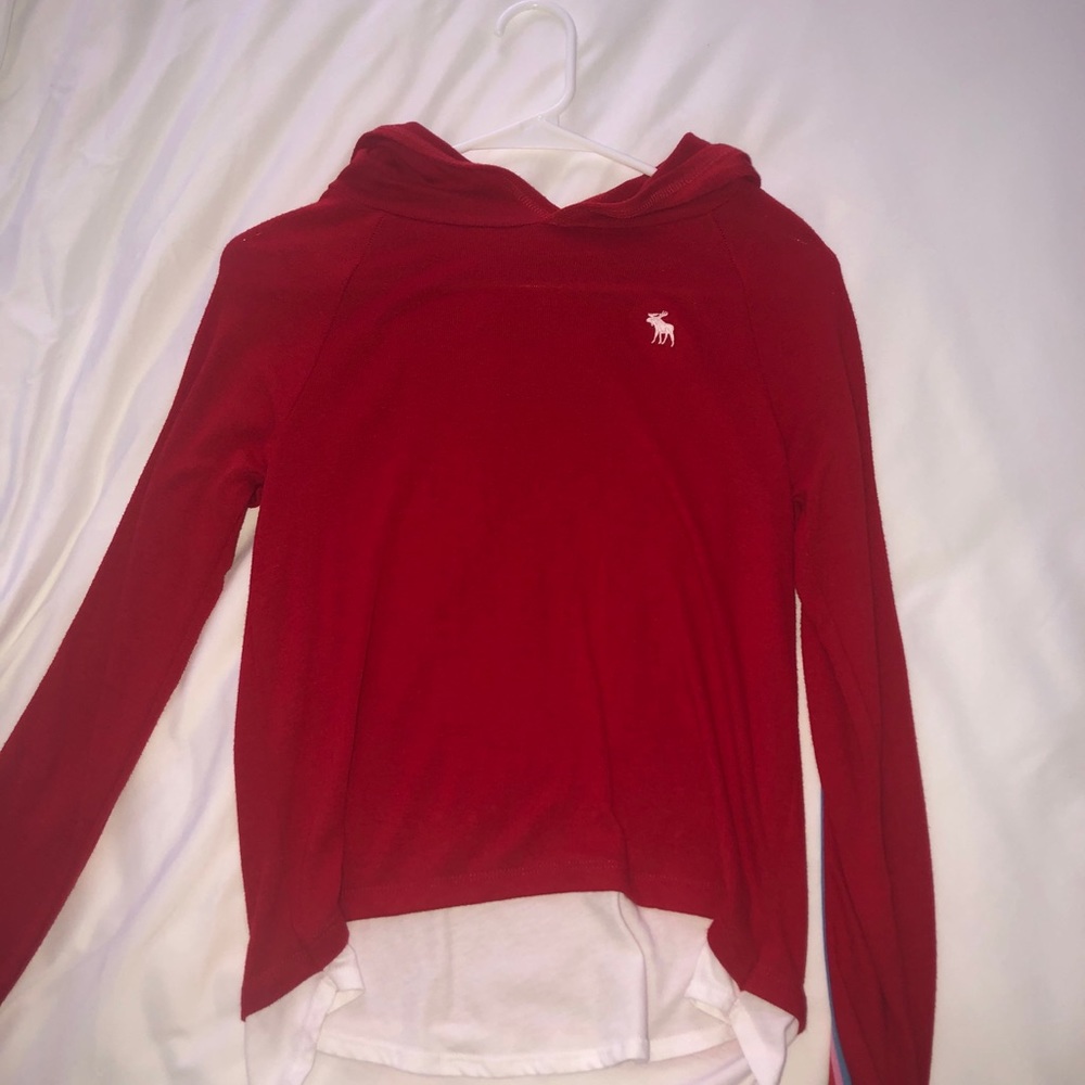 Abercrombie & Fitch kids red long sleeve 13/14